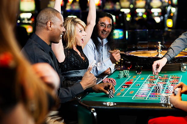 Live dealer wheel close-up on janda platform